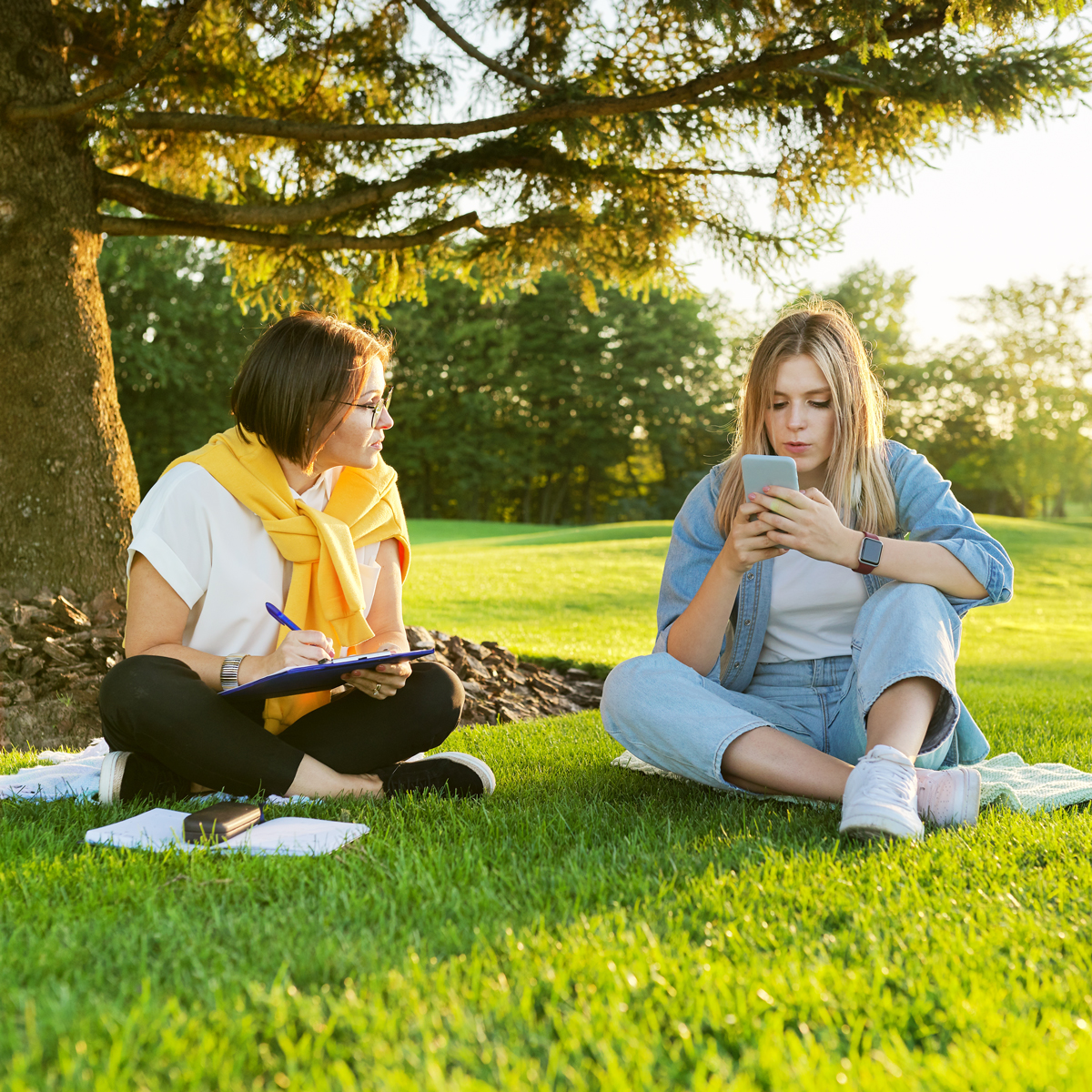 Binge-Eating-outdoor-therapy-of-teenage-girl-and-woman-of-psych
